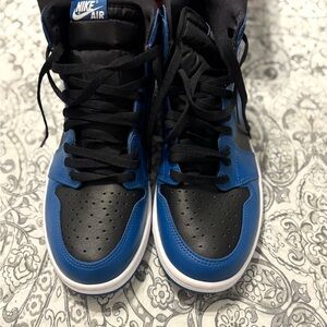 Nike Air Jordan retro high OG blue and black new in box only tried